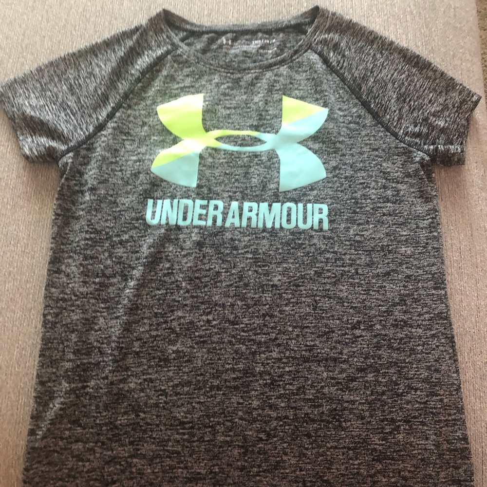 Under Armour Youth Medium Shirt